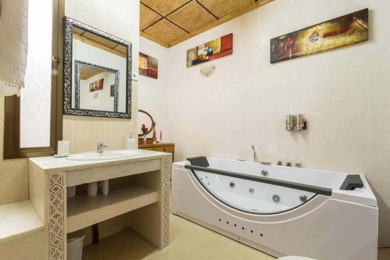 Casa Rural La Del Alba Seria Argamasilla de Alba Eksteriør billede